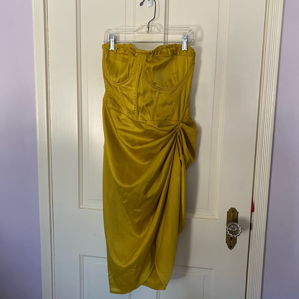 yellow pretty little thing dress